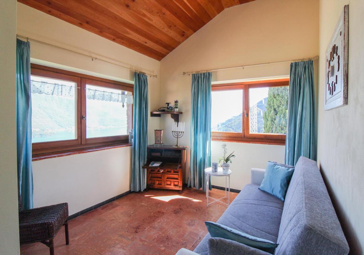 Residenza Castellum Apartment Stazzona ภายนอก รูปภาพ